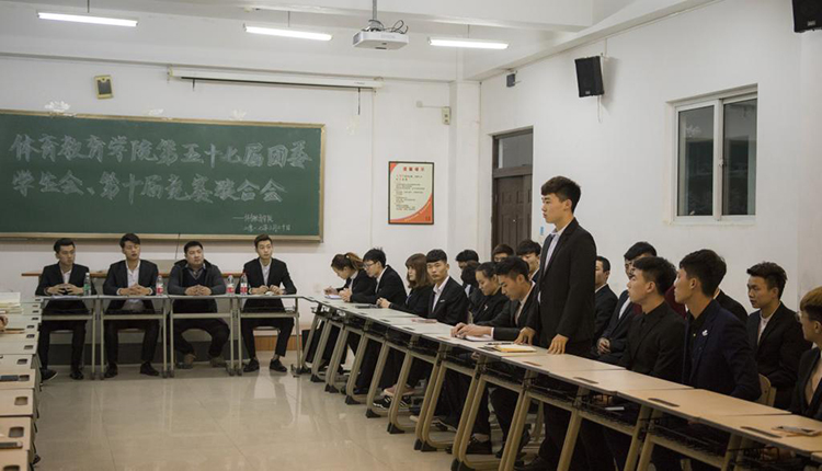 雅虎体育手机版图片